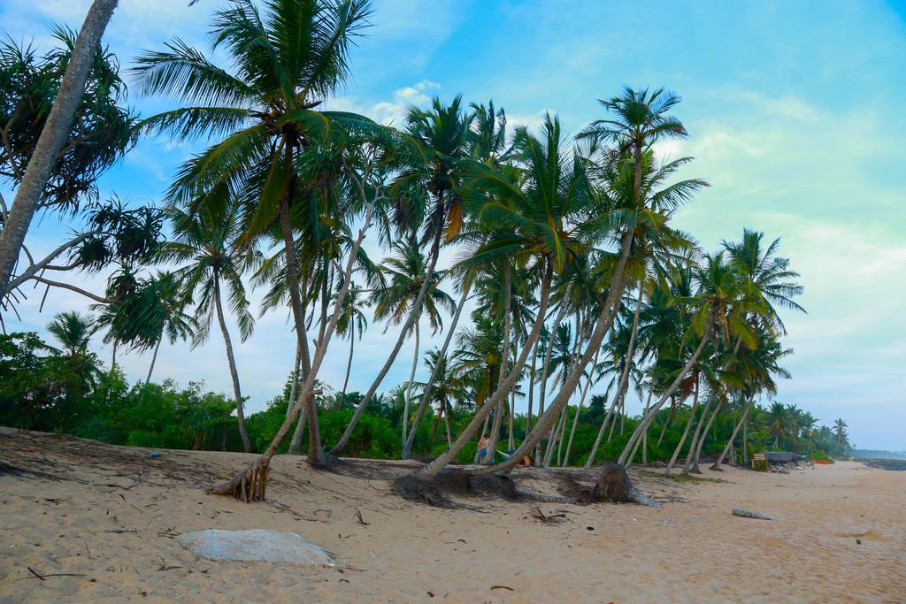 Autumn Moon Beach Cabanas Tangalle Esterno foto