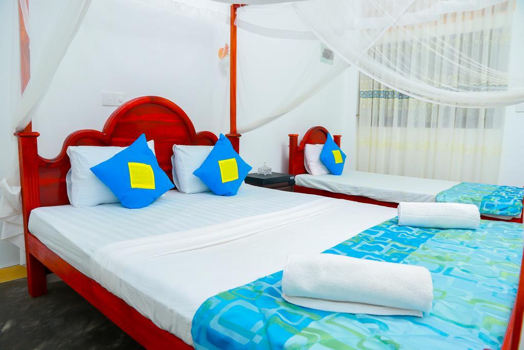 Autumn Moon Beach Cabanas Tangalle Esterno foto