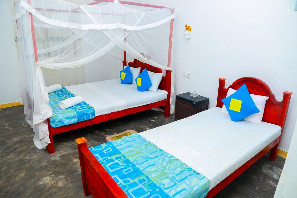 Autumn Moon Beach Cabanas Tangalle Esterno foto