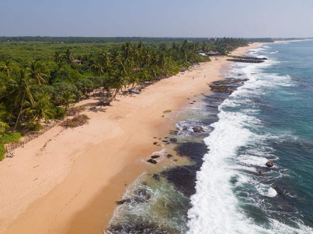 Autumn Moon Beach Cabanas Tangalle Esterno foto