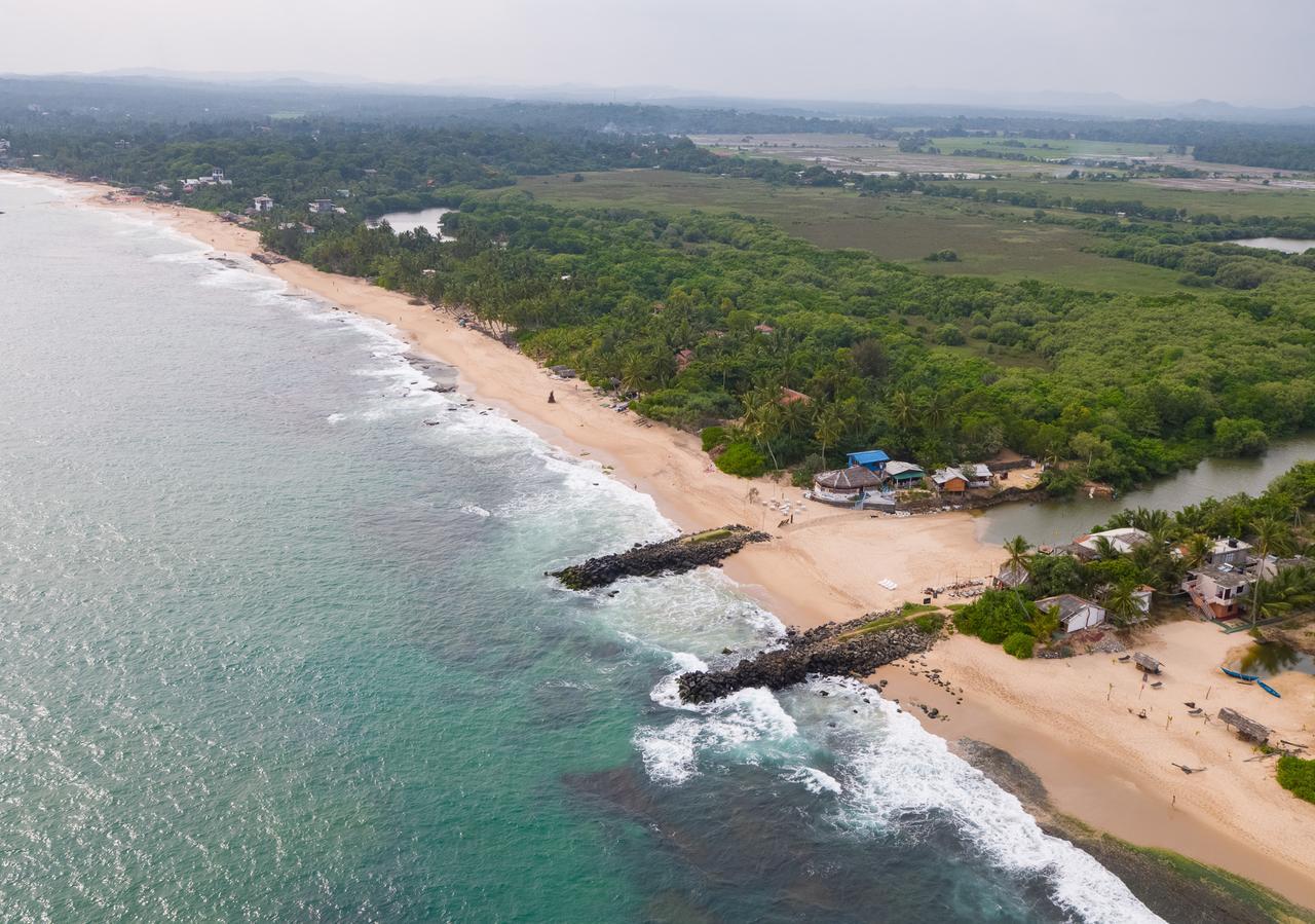 Autumn Moon Beach Cabanas Tangalle Esterno foto